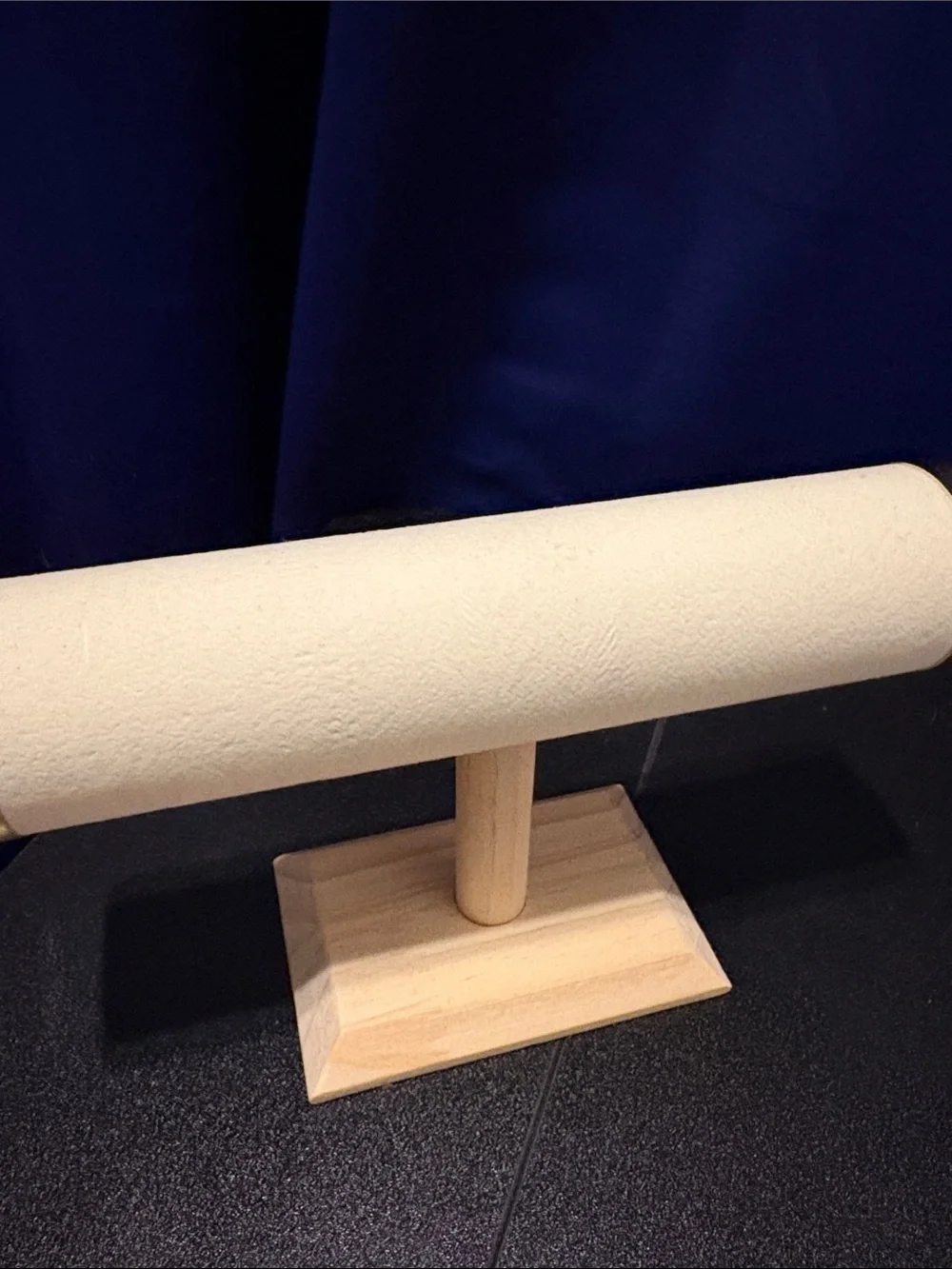Cream T-Bar Jewelry Stand with Gold End Caps